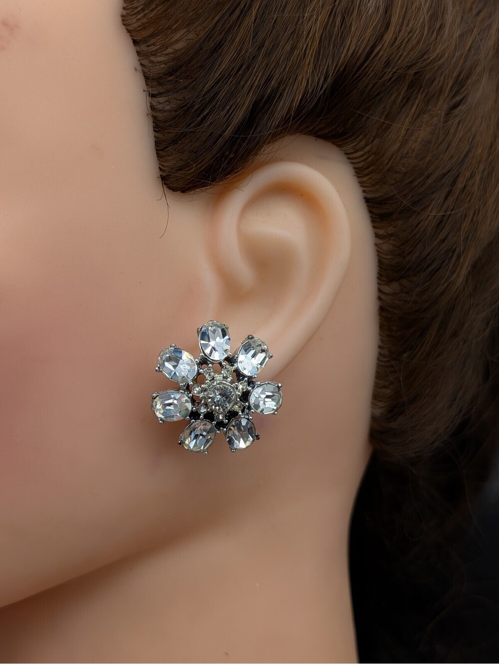 Vintage Coro Rhinestone Flower Earrings Silver Tone Oval Cut Cluster Clip On